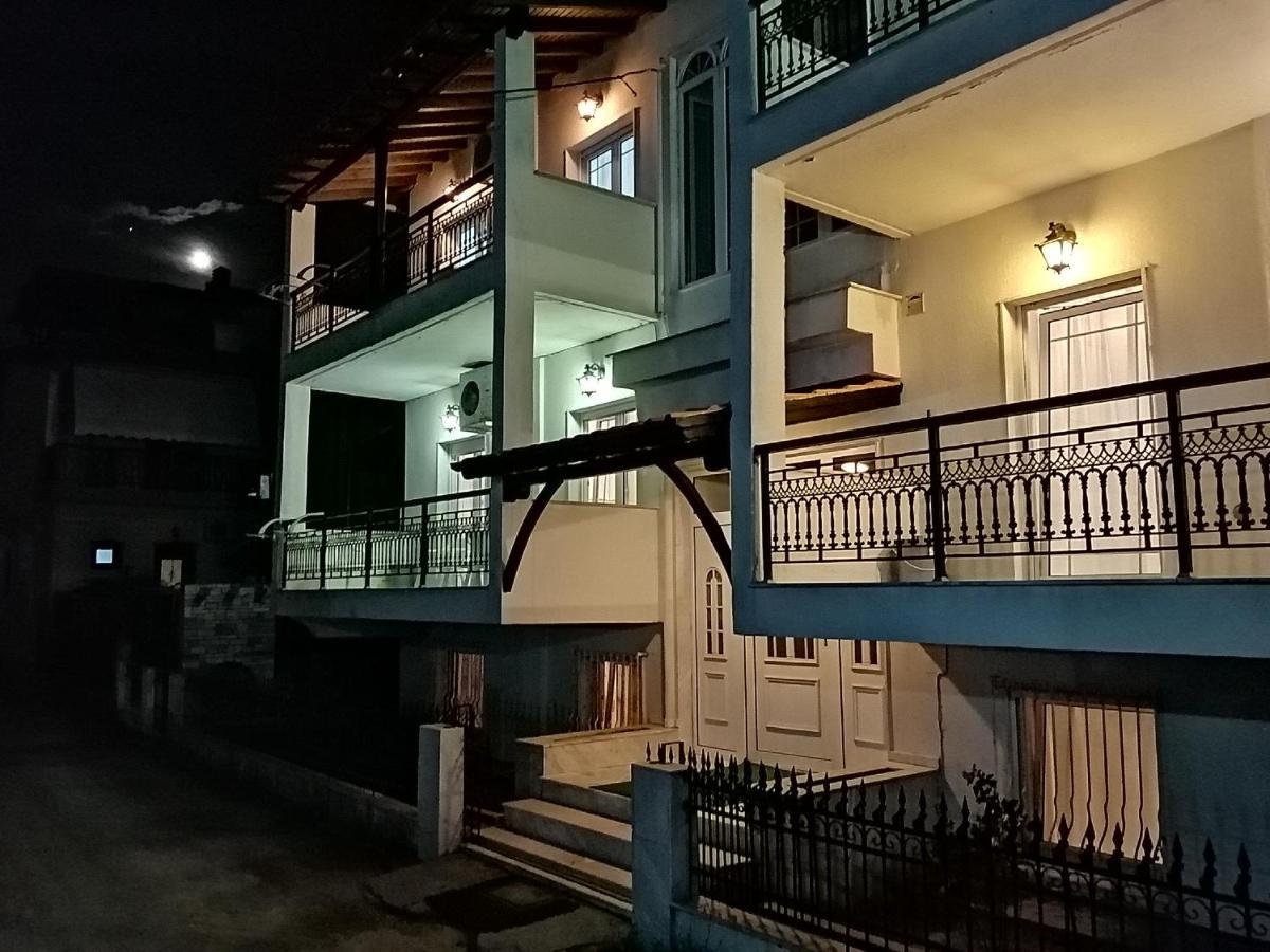 Villa Alexandra 이에리소스 외부 사진